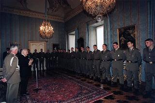 Delegazione di ufficiali e militari di truppa del Reggimento &quot;Lancieri di Montebello&quot;, in servizio di guardia d'onore al Palazzo del Quirinale