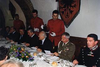 Visita del Presidente della Repubblica al Comando del Reggimento Corazzieri. Caserma Alessandro Negri di Sanfront
