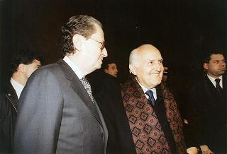 Intervento del Presidente della Repubblica alla rappresentazione della commedia "Mercadet l'affarista" di Honorè de Balzac, promossa dall'Ente Teatrale Italiano per rendere omaggio alla lunga attività artistica di Ernesto Calindri, protagonista dello spettacolo.
