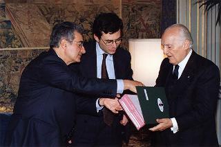 Delegazione di firmatari dell'appello contro gli eccidi in Algeria