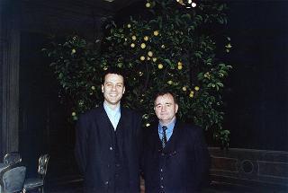 Prof. Giovanni Pettinato, direttore della Missione archeologica italiana a Byblos, con il prof. Giuseppe D'Ascenzo, rettore dell'Università degli studi di Roma "La Sapienza", ed alcuni studiosi, per illustrare i risultati delle ricerche archeologiche in Libano