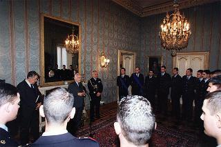 Delegazione di ufficiali e militari di truppa della Compagnia d'onore dell'Aeronautica Militare, in servizio di guardia d'onore al Palazzo del Quirinale