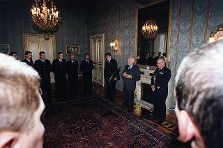 Delegazione di ufficiali e militari di truppa della Compagnia d'onore dell'Aeronautica Militare, in servizio di guardia d'onore al Palazzo del Quirinale