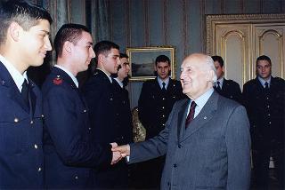Delegazione di ufficiali e militari di truppa della Compagnia d'onore dell'Aeronautica Militare, in servizio di guardia d'onore al Palazzo del Quirinale