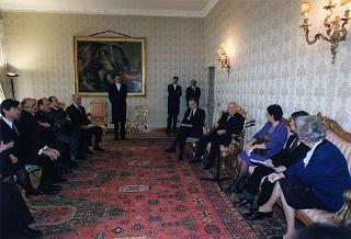 Maria Elisabetta Nannini Falchi, presidente dell'Associazione famiglie di fanciulli e adulti subnormali, e gli esponenti del sodalizio, per il 40° anniversario di fondazione dell'ANFFAS