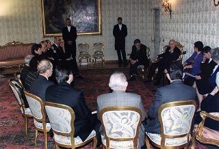 Maria Elisabetta Nannini Falchi, presidente dell'Associazione famiglie di fanciulli e adulti subnormali, e gli esponenti del sodalizio, per il 40° anniversario di fondazione dell'ANFFAS