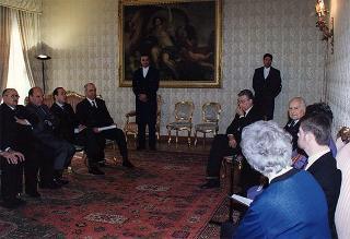 Maria Elisabetta Nannini Falchi, presidente dell'Associazione famiglie di fanciulli e adulti subnormali, e gli esponenti del sodalizio, per il 40° anniversario di fondazione dell'ANFFAS