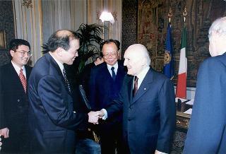 Gruppo di corrispondenti della stampa e radio-TV cinese a Roma