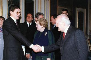 Madeleine Albright, Segretario di Stato degli Stati Uniti d'America (USA)