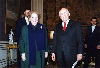 Madeleine Albright, Segretario di Stato degli Stati Uniti d'America (USA)