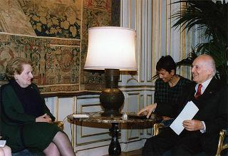 Madeleine Albright, Segretario di Stato degli Stati Uniti d'America (USA)
