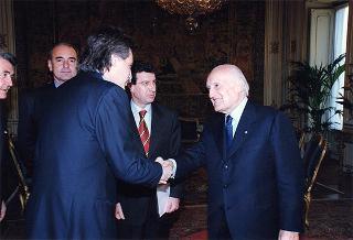 Vannino Chiti, nuovo presidente della Conferenza dei presidenti delle Regioni e delle Province Autonome e presidente della Regione Toscana, con una delegazione della Conferenza