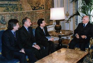 Vannino Chiti, nuovo presidente della Conferenza dei presidenti delle Regioni e delle Province Autonome e presidente della Regione Toscana, con una delegazione della Conferenza