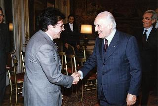 Avv. Enzo Bianco, presidente dell'Associazione nazionale Comuni italiani (ANCI), con una delegazione