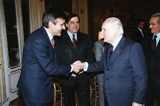 Avv. Enzo Bianco, presidente dell'Associazione nazionale Comuni italiani (ANCI), con una delegazione