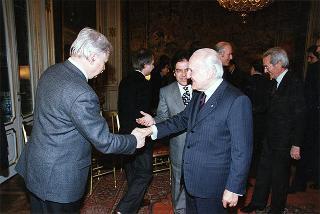 Avv. Enzo Bianco, presidente dell'Associazione nazionale Comuni italiani (ANCI), con una delegazione