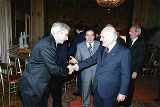 Avv. Enzo Bianco, presidente dell'Associazione nazionale Comuni italiani (ANCI), con una delegazione