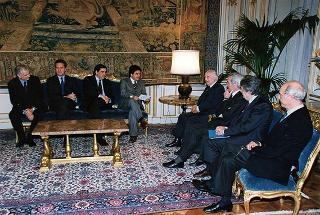 Avv. Enzo Bianco, presidente dell'Associazione nazionale Comuni italiani (ANCI), con una delegazione