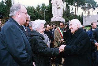 Roma: intervento del Presidente della Repubblica alla cerimonia commemorativa del 54° anniversario dell'eccidio delle Fosse Ardeatine
