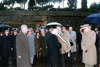 Roma: intervento del Presidente della Repubblica alla cerimonia commemorativa del 54° anniversario dell'eccidio delle Fosse Ardeatine