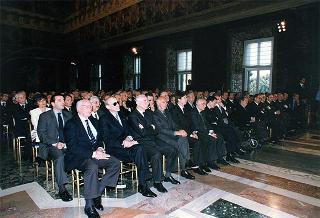 On. Walter Veltroni, vice presidente del Consiglio dei ministri, con i dirigenti della Federazione italiana gioco calcio ed i rappresentanti delle Associazioni di categoria, in occasione del 100° anniversario di fondazione della FGCI