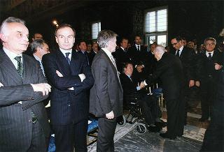 On. Walter Veltroni, vice presidente del Consiglio dei ministri, con i dirigenti della Federazione italiana gioco calcio ed i rappresentanti delle Associazioni di categoria, in occasione del 100° anniversario di fondazione della FGCI