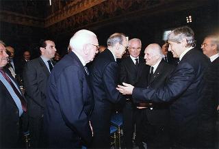 On. Walter Veltroni, vice presidente del Consiglio dei ministri, con i dirigenti della Federazione italiana gioco calcio ed i rappresentanti delle Associazioni di categoria, in occasione del 100° anniversario di fondazione della FGCI