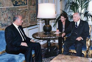 Farés Bouez, ministro degli affari esteri della Repubblica Libanese