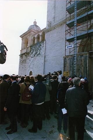 Marche e Umbria: visita del Presidente della Repubblica alle zone terremotate