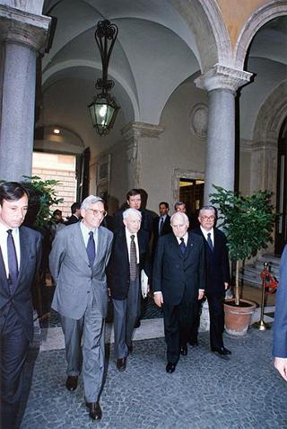 Roma, Istituto dell'Enciclopedia Italiana: intervento del Presidente della Repubblica alla conferenza del prof. Franco Modiglioni, Premio Nobel per l'economia, sul tema "Disoccupazione nell'euro e prestigio dell'euro", organizzata dall'Istituto La Malfa