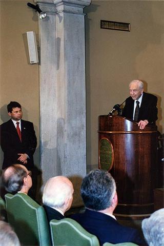 Roma, Istituto dell'Enciclopedia Italiana: intervento del Presidente della Repubblica alla conferenza del prof. Franco Modiglioni, Premio Nobel per l'economia, sul tema "Disoccupazione nell'euro e prestigio dell'euro", organizzata dall'Istituto La Malfa