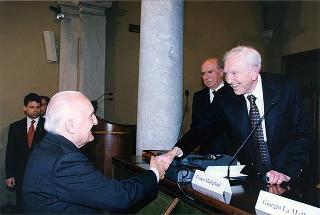 Roma, Istituto dell'Enciclopedia Italiana: intervento del Presidente della Repubblica alla conferenza del prof. Franco Modiglioni, Premio Nobel per l'economia, sul tema "Disoccupazione nell'euro e prestigio dell'euro", organizzata dall'Istituto La Malfa