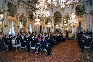 Gen. Francesco Cavalera, presidente dell'Associazione nazionale reduci dalla prigionia, con una delegazione del sodalizio, la Commissione di assegnazione ed i vincitori del Premio "Targa Icaro"