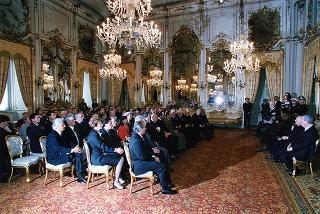 Gen. Francesco Cavalera, presidente dell'Associazione nazionale reduci dalla prigionia, con una delegazione del sodalizio, la Commissione di assegnazione ed i vincitori del Premio "Targa Icaro"
