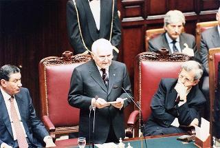 Roma, Aula della Camera dei Deputati: intervento del Presidente della Repubblica alla cerimonia conclusiva delle Giornate di studio in memoria di Aldo Moro, nel ventennale della scomparsa, sul tema "Le Assemblee elettive nell'evoluzione della democrazia italiana (1978-1988)"