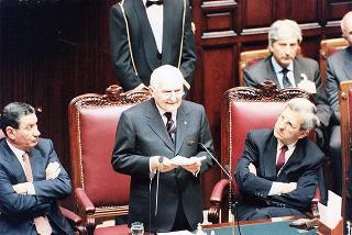 Roma, Aula della Camera dei Deputati: intervento del Presidente della Repubblica alla cerimonia conclusiva delle Giornate di studio in memoria di Aldo Moro, nel ventennale della scomparsa, sul tema "Le Assemblee elettive nell'evoluzione della democrazia italiana (1978-1988)"