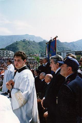 Sarno e Quindici: visita del Presidente della Repubblica alle zone alluvionate della Campania e intervento alle onoranze funebri delle vittime del nubifragio
