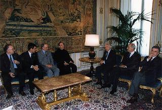 Padre Agostino Gardin, presidente onorario dell'Associazione Sorella Natura, con alcuni esponenti del sodalizio