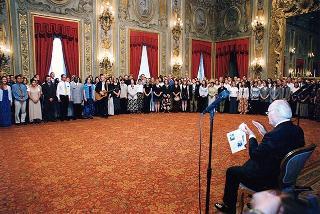 Giovani dell'Associazione internazionale "Viva la gente"