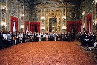 Giovani dell'Associazione internazionale "Viva la gente"