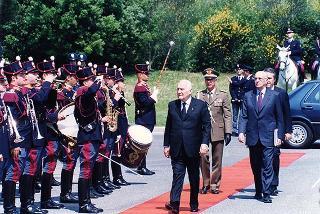 Roma: intervento del Presidente della Repubblica, in forma ufficiale, alla Festa della Polizia 1998