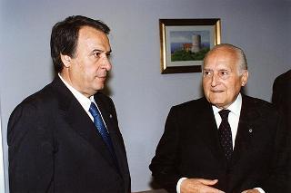 Roma: intervento del Presidente della Repubblica, in forma ufficiale, alla Festa della Polizia 1998