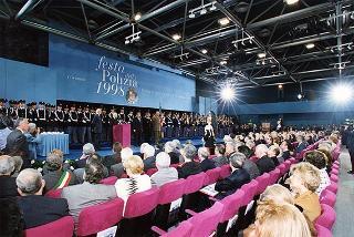 Roma: intervento del Presidente della Repubblica, in forma ufficiale, alla Festa della Polizia 1998