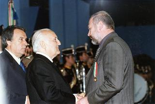 Roma: intervento del Presidente della Repubblica, in forma ufficiale, alla Festa della Polizia 1998