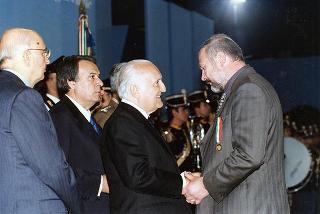 Roma: intervento del Presidente della Repubblica, in forma ufficiale, alla Festa della Polizia 1998
