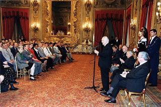 Cornelio Valetto, con una delegazione del Gruppo Anziani SAIAG