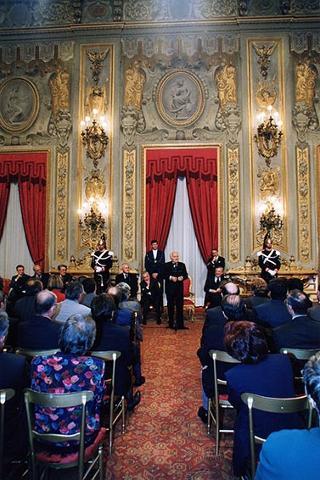 Cornelio Valetto, con una delegazione del Gruppo Anziani SAIAG
