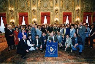 Cornelio Valetto, con una delegazione del Gruppo Anziani SAIAG