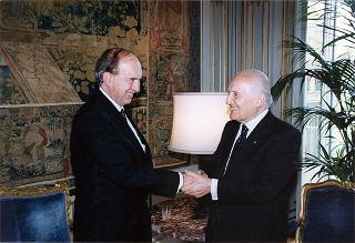 Sir James Gobbo, Governatore dello Stato Australiano del Victoria