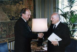 Sir James Gobbo, Governatore dello Stato Australiano del Victoria